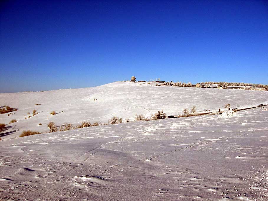 Die verschneite Wasserkuppe